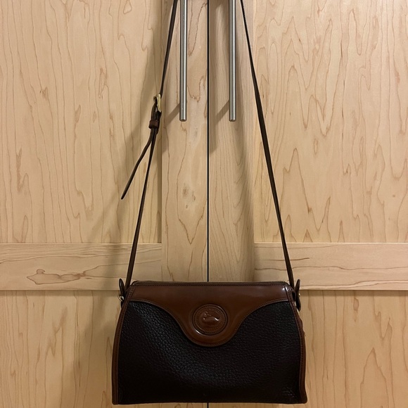 Dooney and Bourke - Picture 2 of 4